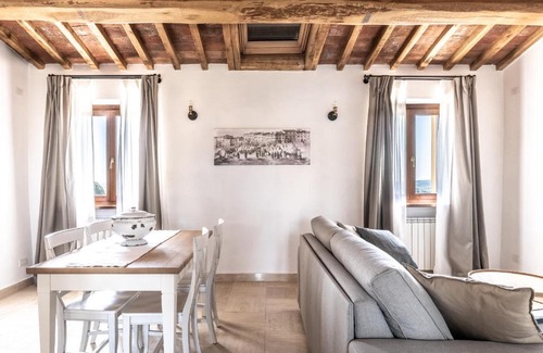 Sinalunga Apartment | La Piazza - Appartamento con vista
