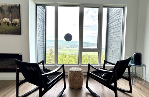 Baie-St-Paul Apartment | La Pignoronde