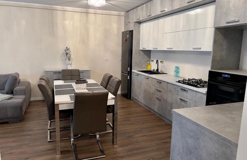 Iasi Apartment | La Pini - Apartament Luxury Bucium