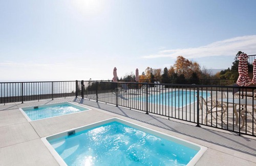 Cap-a-l'Aigle Apartment | La Pinsonnière
