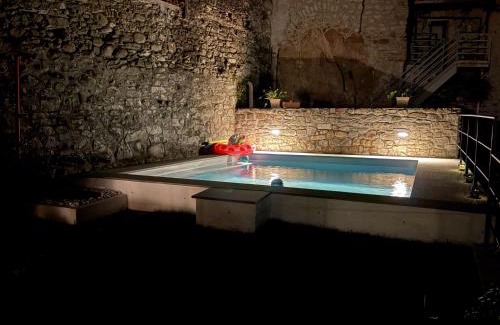 Bagnone House | La Piscina nel Borgo
