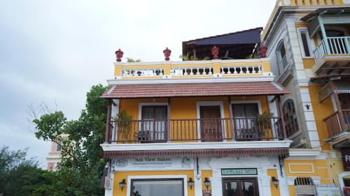 White Town Hotel | La Plage Seaview Suites