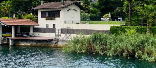 Pettenasco Villa | LA PLAYA Cottage con spiaggia privata