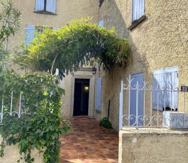 Sainte-Cecile-les-Vignes House | La Pompeta - Wifi - 2 terrasses - 5 chambres