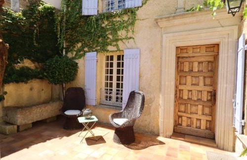 Sainte-Cecile-les-Vignes House | La Pompeta - Wifi - 2 terrasses - 5 chambres