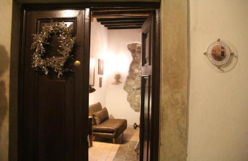 Carrara Apartment | La Porta sui Monti di Luna