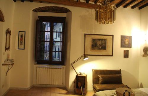 Carrara Apartment | La Porta sui Monti di Luna