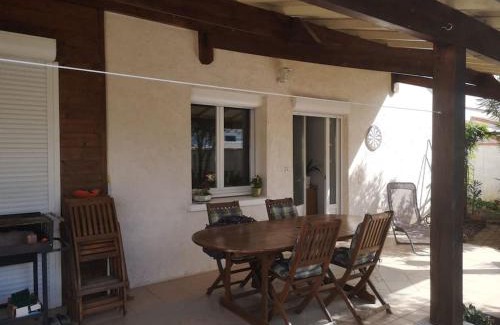 Vouneuil-sous-Biard House | La Porte Bleue