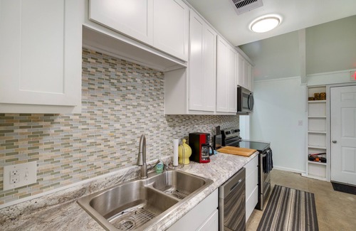La Porte House | La Porte Home w/Hammock Near Sylvan Beach!