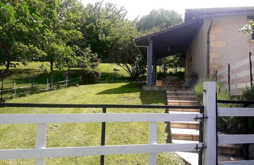 Atur House | La Prairie