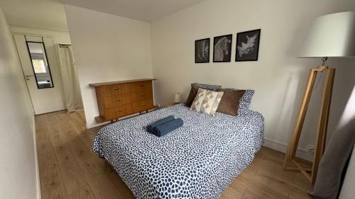 Bures-sur-Yvette Apartment | La Prairie - 4 chambres, parking, jardin