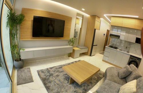 Sakkala Apartment | La Prestigia plaza sea view