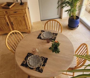 Congenies House | La Promenade Suite & Spa