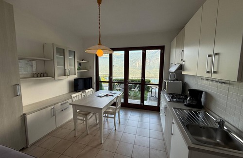 Pieve Apartment | La Quiete 30 Lake view Apartment