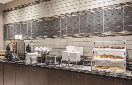 Sharonville Hotel | La Quinta by Wyndham Cincinnati Sharonville