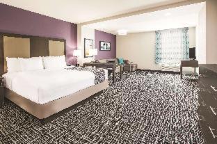 The Colony Hotel | La Quinta by Wyndham Dallas Plano - The Colony