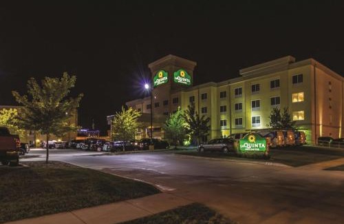 Fargo Hotel | La Quinta by Wyndham Fargo-Medical Center