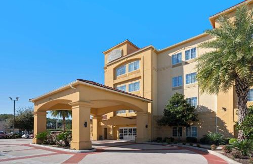 Humble Hotel | La Quinta by Wyndham Houston IAH Bush Intl Airport E