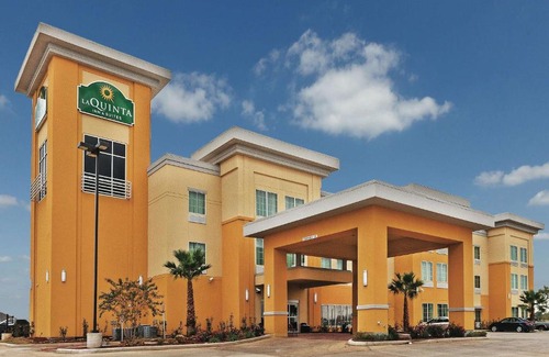 Pleasanton Hotel | La Quinta by Wyndham Jourdanton - Pleasanton