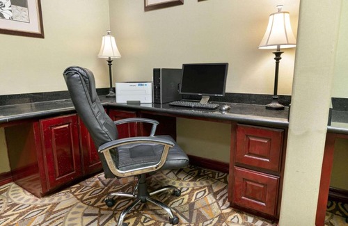 Lindale Hotel | La Quinta by Wyndham Lindale