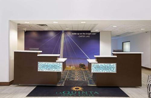 Carter Lake Hotel | La Quinta by Wyndham Omaha Airport Downtown