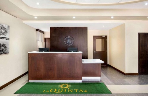 Durham Region Hotel | La Quinta by Wyndham Oshawa