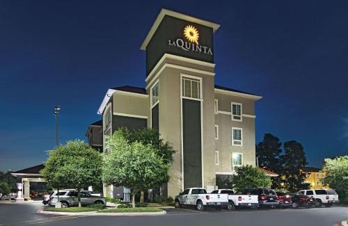 San Antonio Hotel | La Quinta by Wyndham San Antonio Northwest