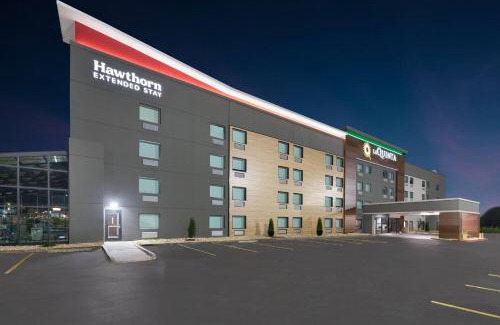 Bentonville - Fayetteville Hotel | La Quinta by Wyndham Springdale