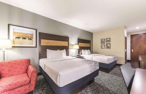 Catoosa Hotel | La Quinta by Wyndham Tulsa - Catoosa