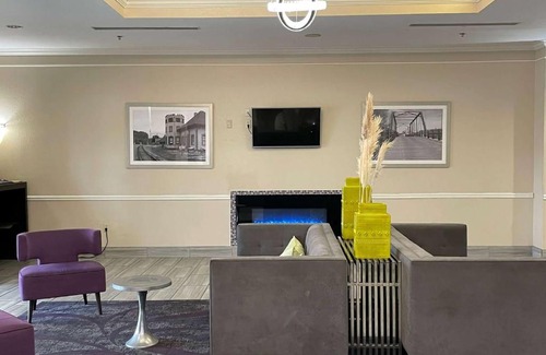 Waxahachie Hotel | La Quinta by Wyndham Waxahachie
