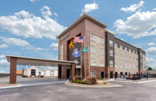 Wichita Hotel | La Quinta by Wyndham Wichita Airport