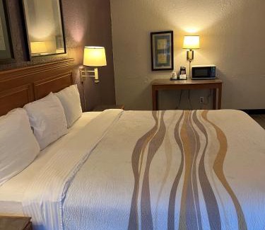 Bossier City Hotel | La Quinta Inn by Wyndham Bossier City