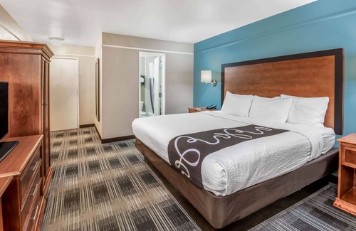 Southside Hotel | La Quinta Inn by Wyndham San Antonio Brooks City Base