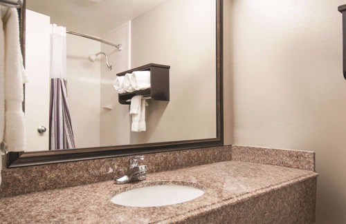 Southside Hotel | La Quinta Inn by Wyndham San Antonio Brooks City Base
