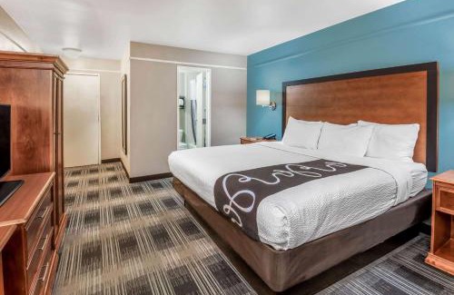 Southside Hotel | La Quinta Inn by Wyndham San Antonio Brooks City Base
