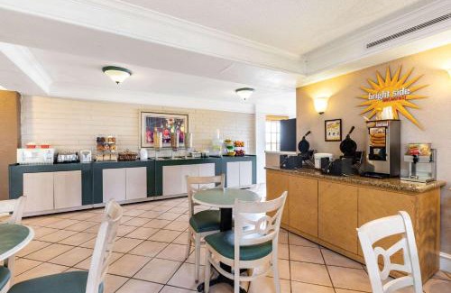 El Paso Hotel | La Quinta Inn by Wyndham El Paso West