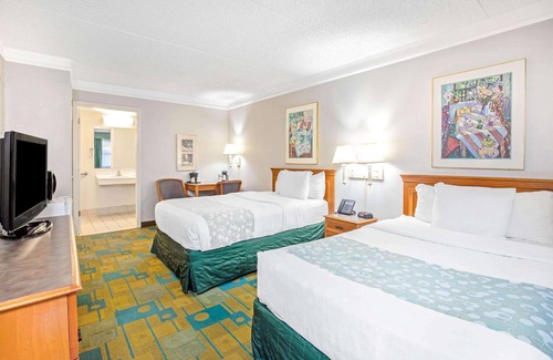 Biggs Field Hotel | La Quinta Inn by Wyndham El Paso Cielo Vista
