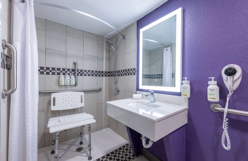 Lenexa Hotel | La Quinta Inn by Wyndham Kansas City Lenexa