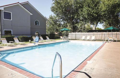 Sandusky South Hotel | La Quinta Inn by Wyndham Sandusky near Cedar Point