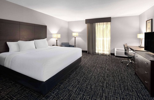 Sheboygan Hotel | La Quinta Inn by Wyndham Sheboygan