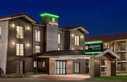 Temple Hotel | La Quinta Inn by Wyndham Temple