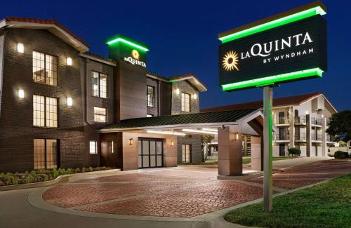 Temple Hotel | La Quinta Inn by Wyndham Temple