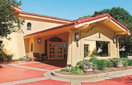 Champaign Hotel | La Quinta Inn by Wyndham Champaign