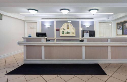 Northeast Pensacola Hotel | La Quinta Inn by Wyndham Pensacola
