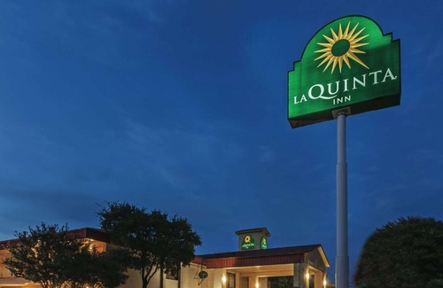 San Marcos Hotel | La Quinta Inn by Wyndham San Marcos