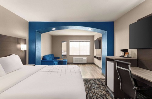 Stone Oak Hotel | La Quinta Inn & Suites by Wyndham San Antonio N Stone Oak