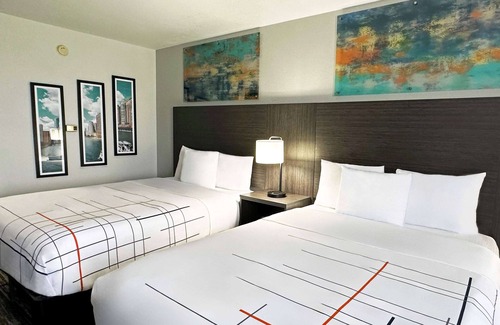 South Holland Hotel | La Quinta Inn & Suites by Wyndham South Holland