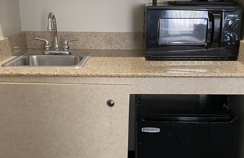 Rosenberg Hotel | La Quinta Inn & Suites by Wyndham Houston Rosenberg