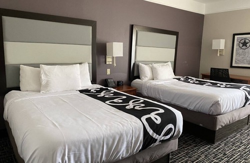 Rosenberg Hotel | La Quinta Inn & Suites by Wyndham Houston Rosenberg