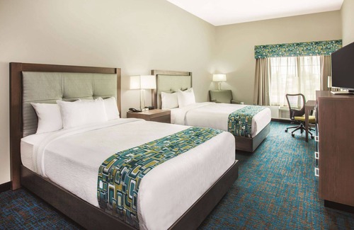 Woodbury Hotel | La Quinta Inn & Suites by Wyndham St. Paul-Woodbury